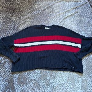 ⭐️⭐️⭐️Hollister 90’s vibe oversized cropped sweater size Small
